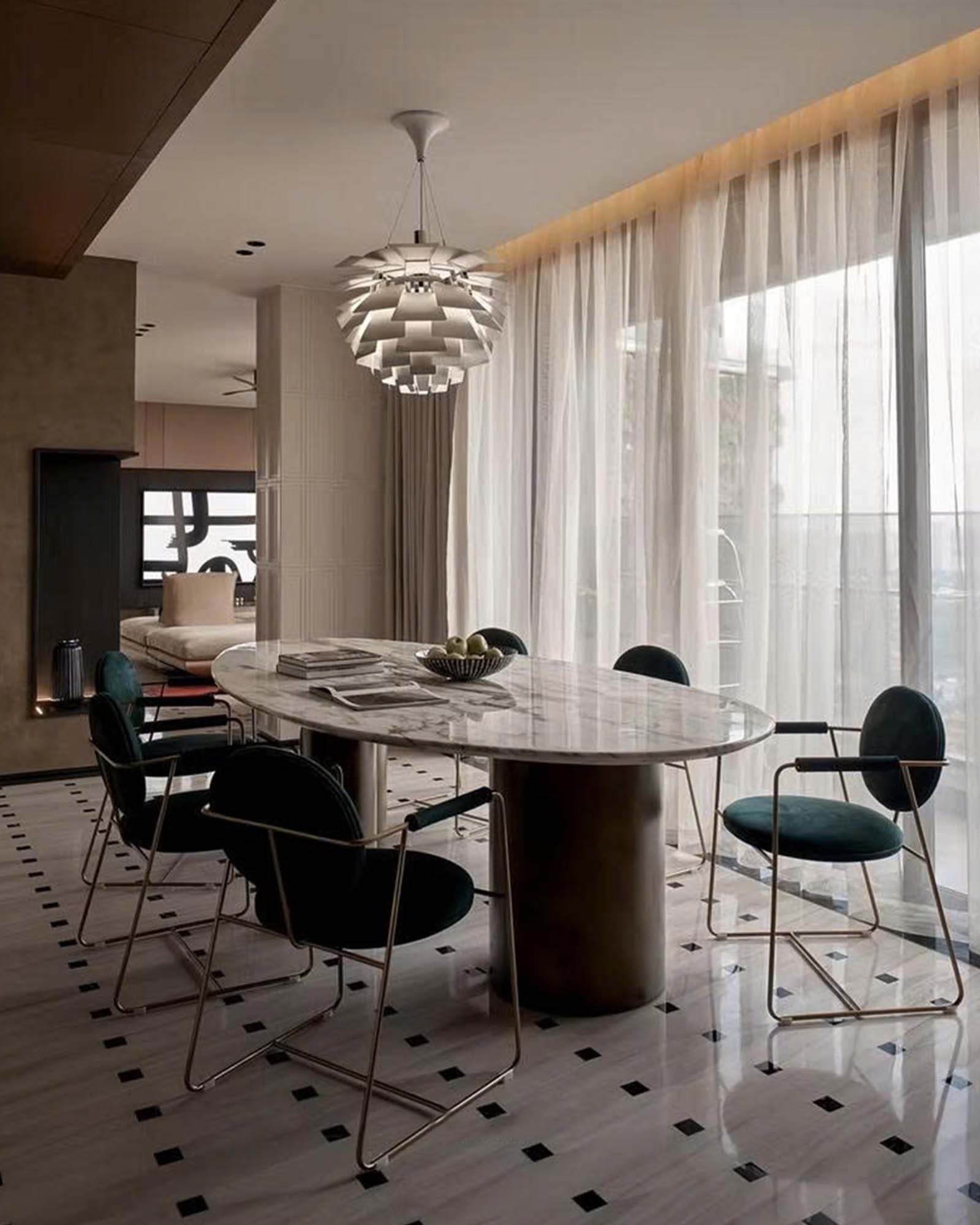 LAGOS DINING TABLE